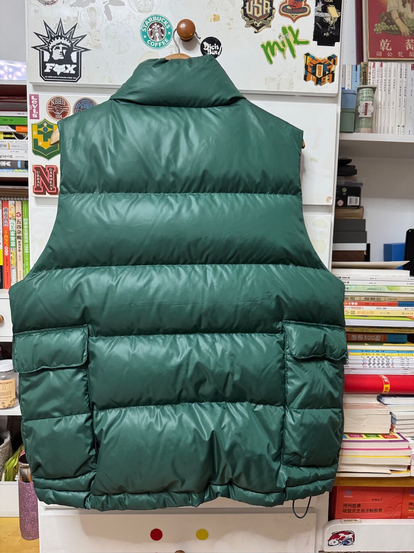 daiwa pier39 tech back packer down vest