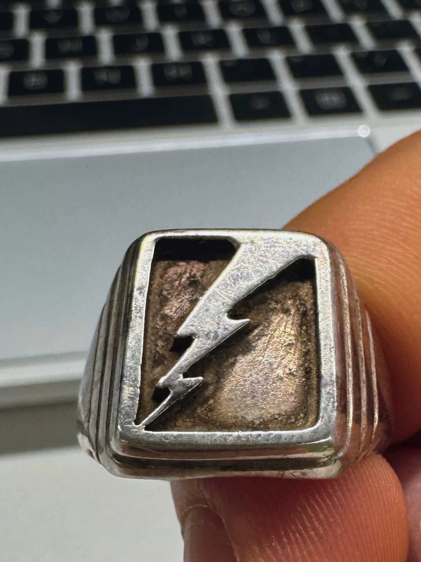 goros lightning ring size 18-19