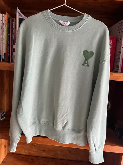 ami yang ming sweatshirt with heart logo
