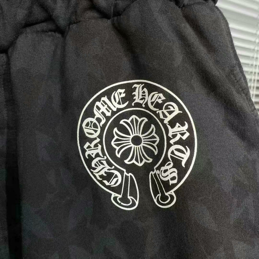 chrome hearts all-over print shorts in black