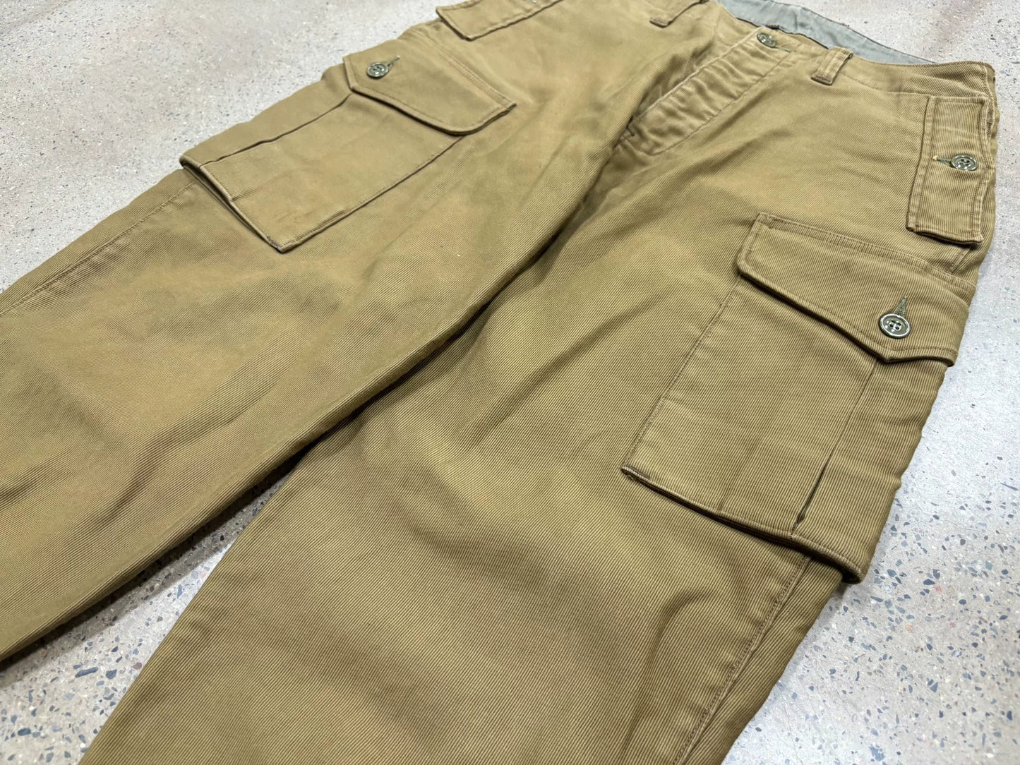 ground crew trousers in classic khaki color