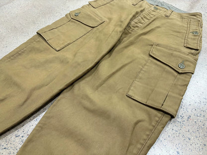 ground crew trousers in classic khaki color