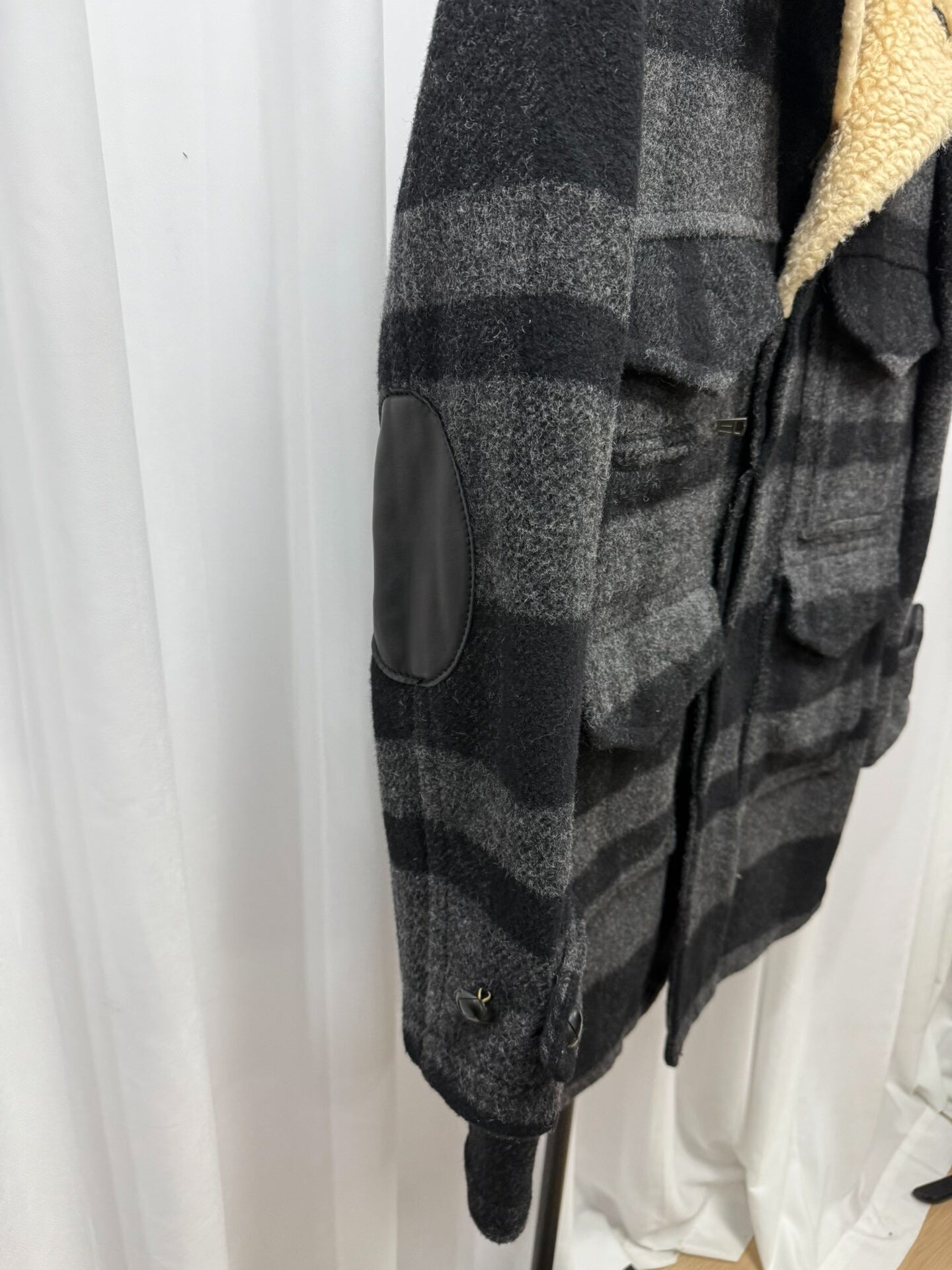 wool coat with faux fur collar