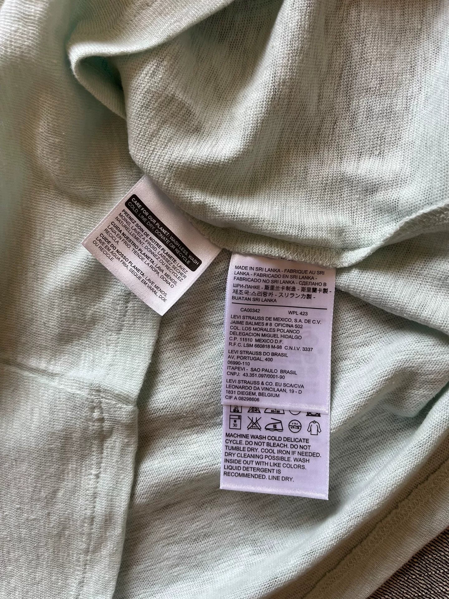 Levi's Cotton-Linen Blend Short-Sleeve T-Shirt