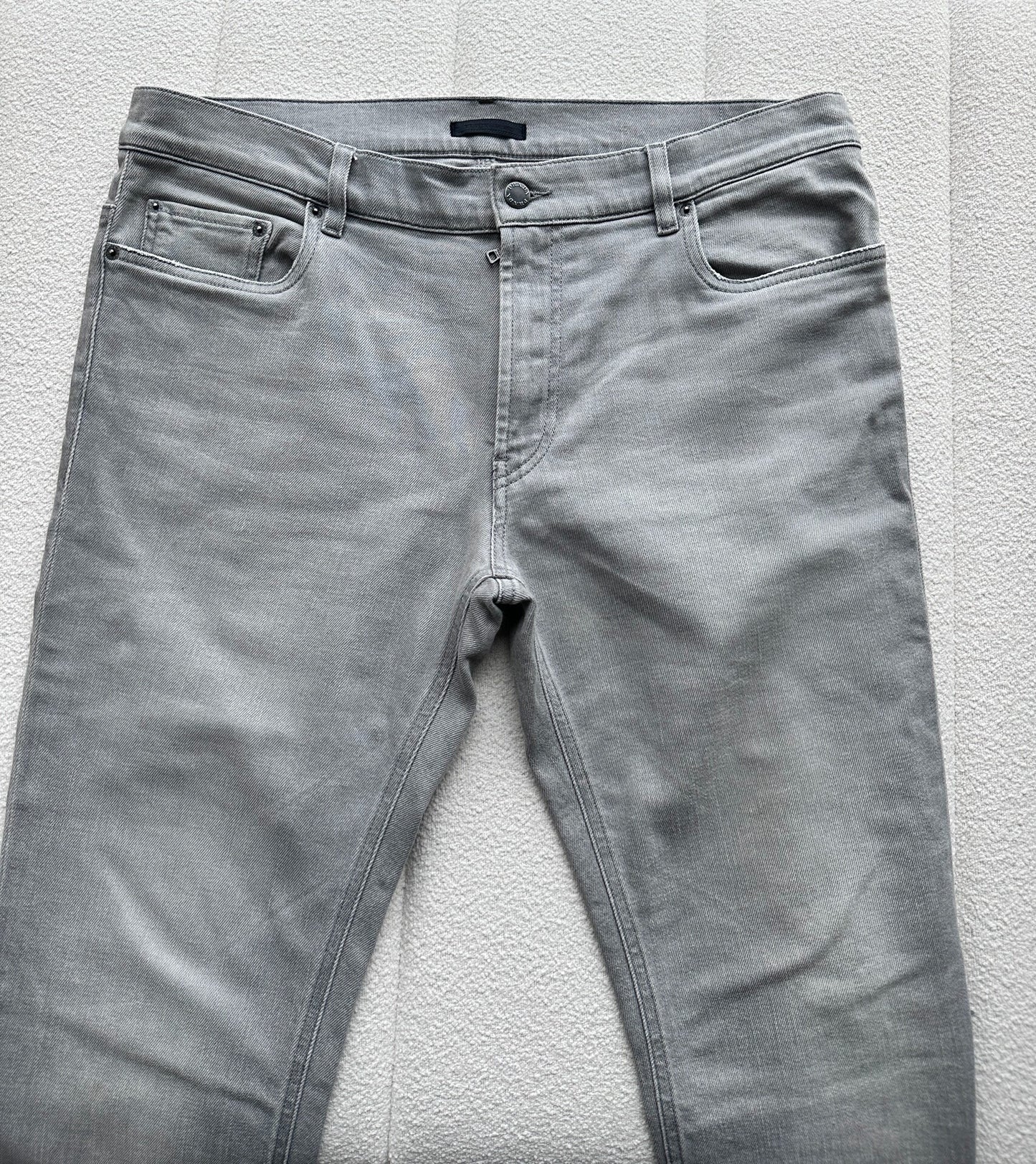 prada men's casual gray jeans