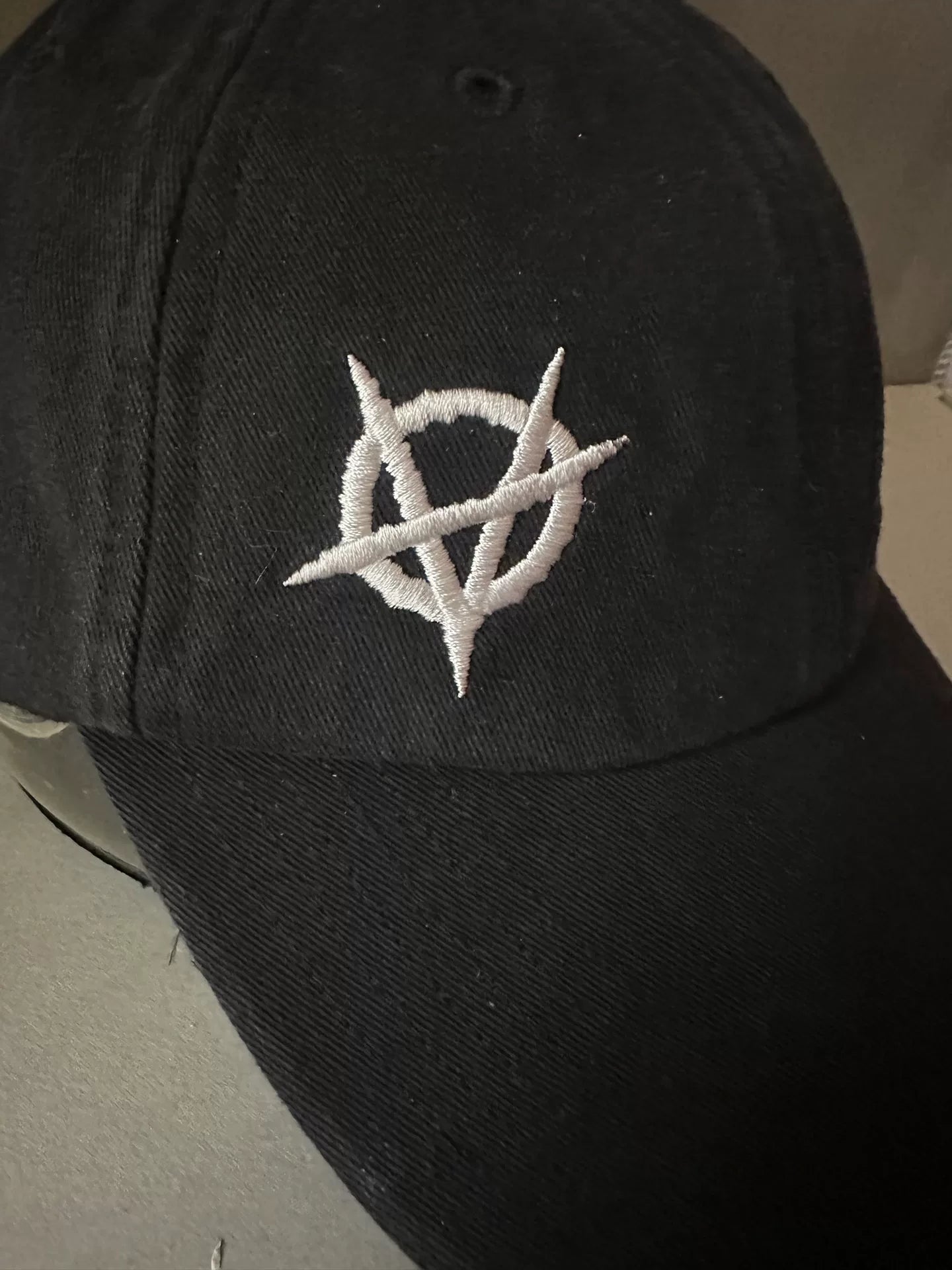 vetements anti-war logo cap