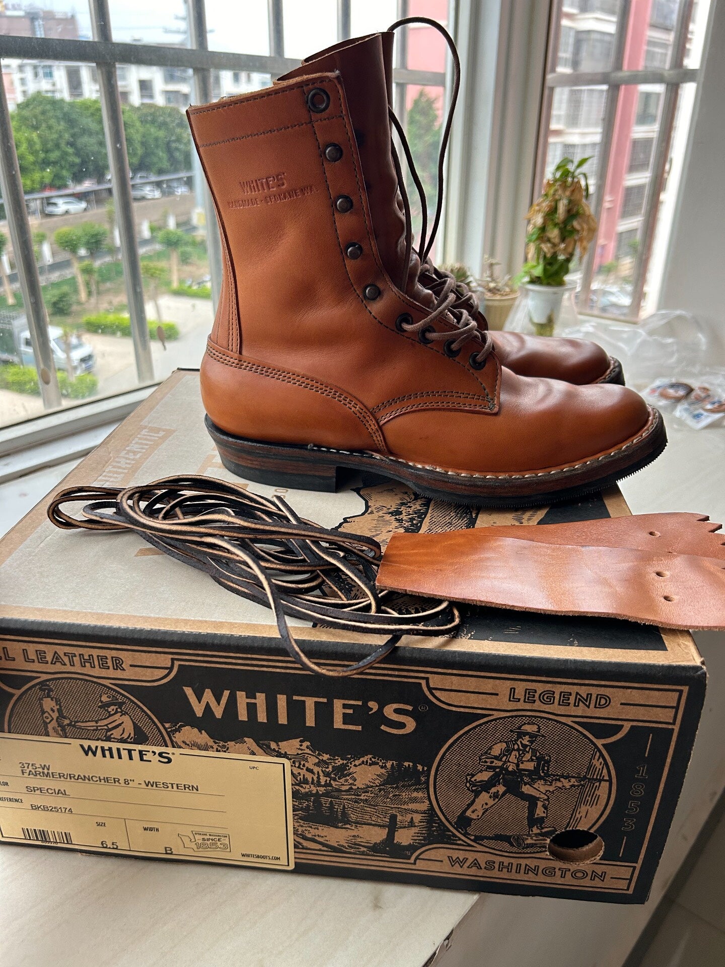 White's Limited Edition Leather Boots