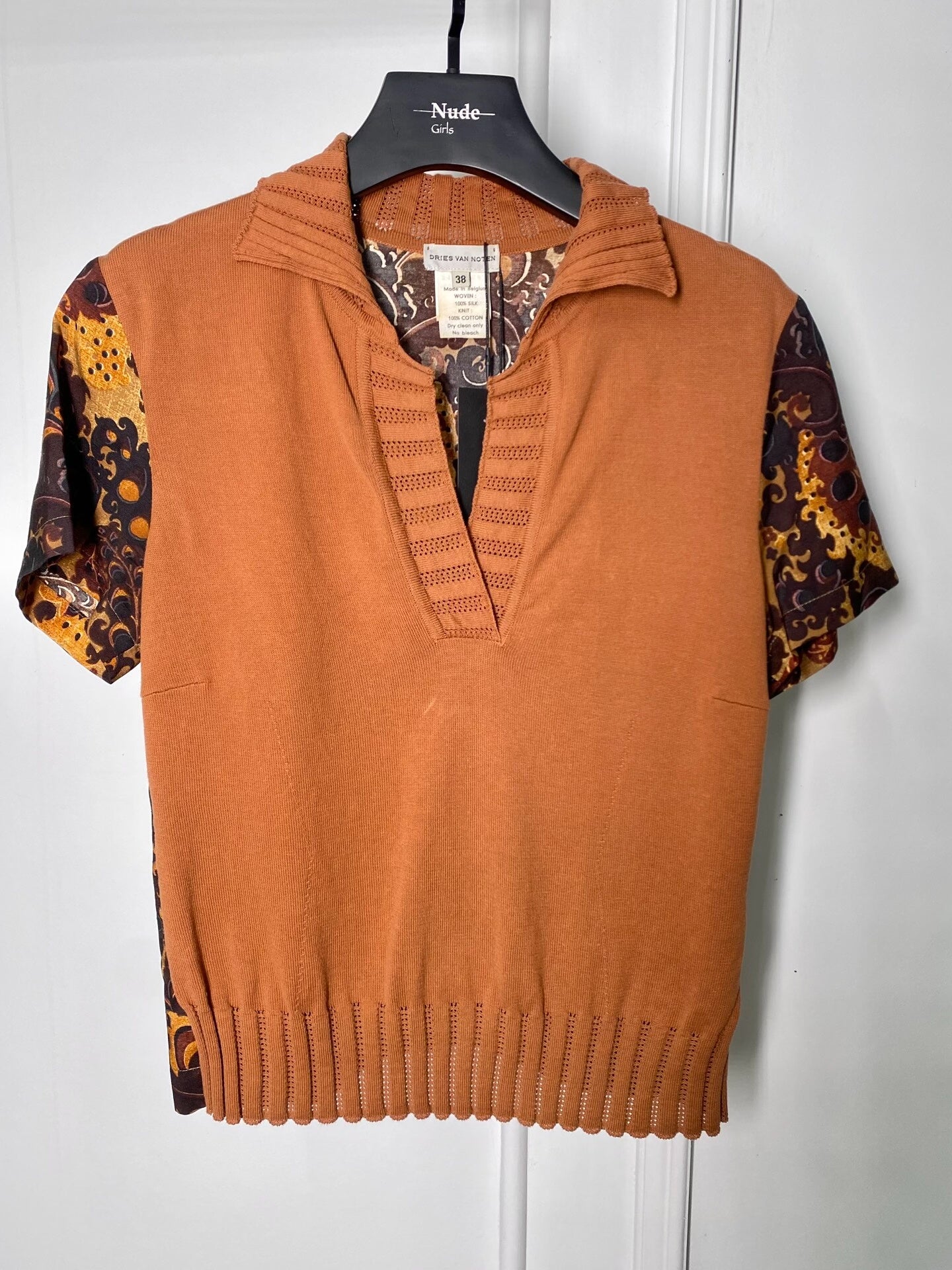 knotted collar short sleeve knit top