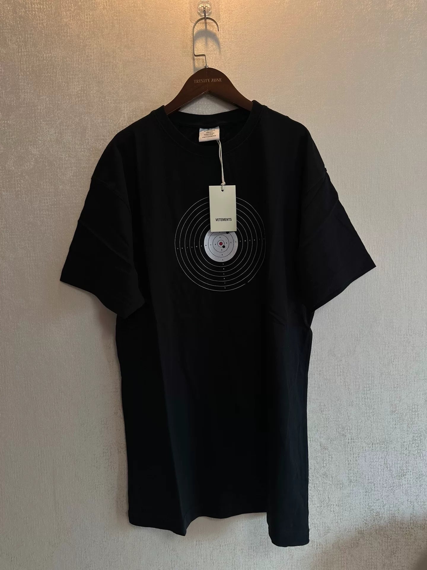 vetements distressed short sleeve t-shirt