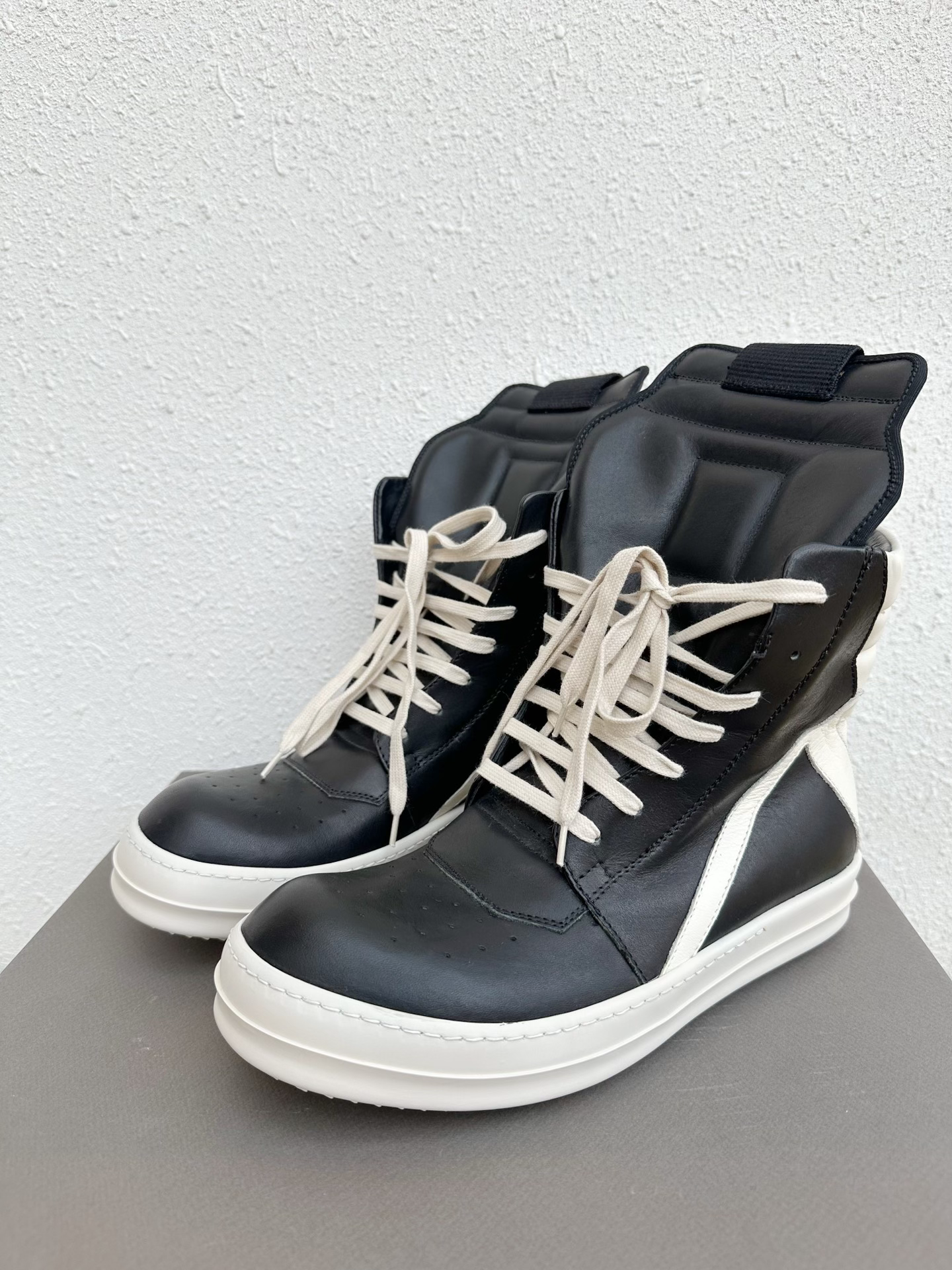 Rick Owens Classic Inverted Triangle Leather