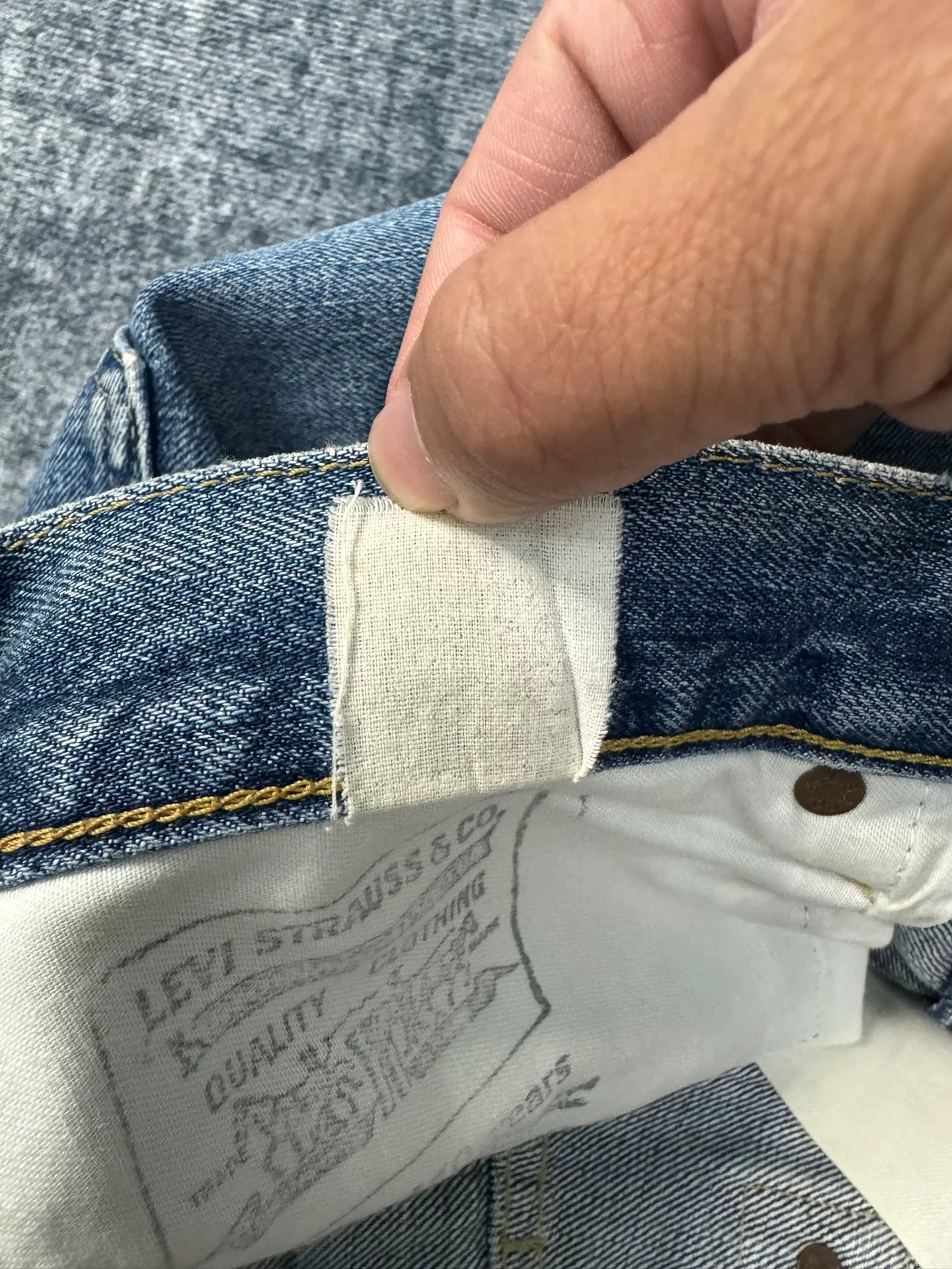 Vintage Levis 702XX LVC 00s Jeans
