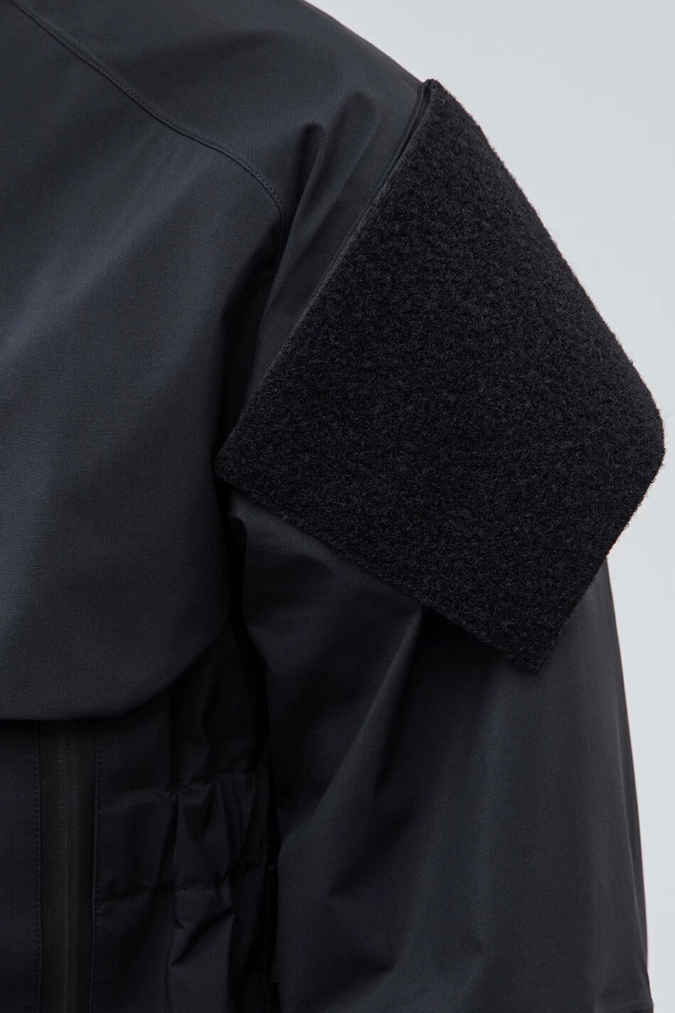 acronym j16-gt lightweight jacket with hood