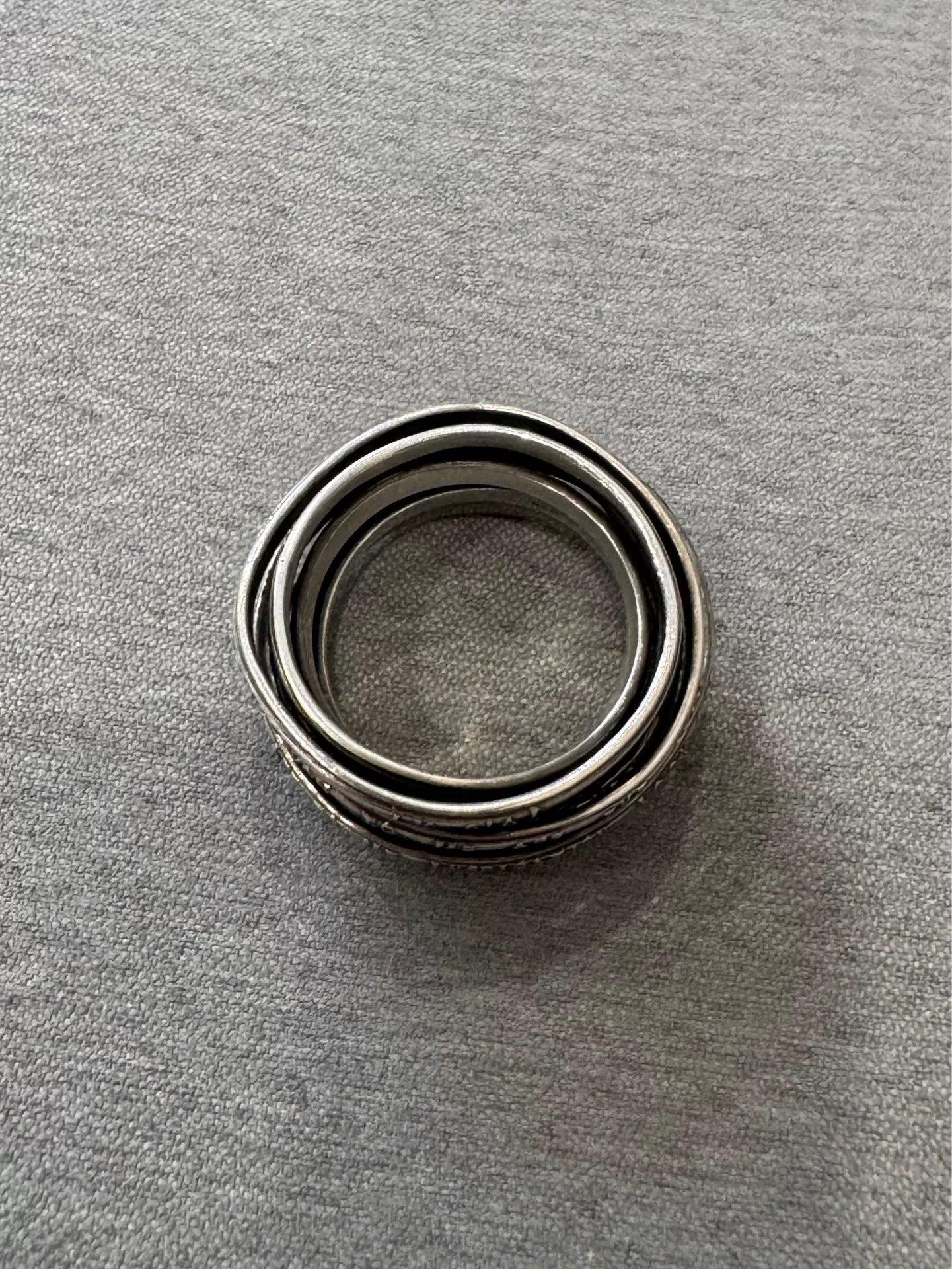 silver spring design ring by Werkstatt Munchen