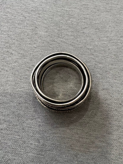 silver spring design ring by Werkstatt Munchen