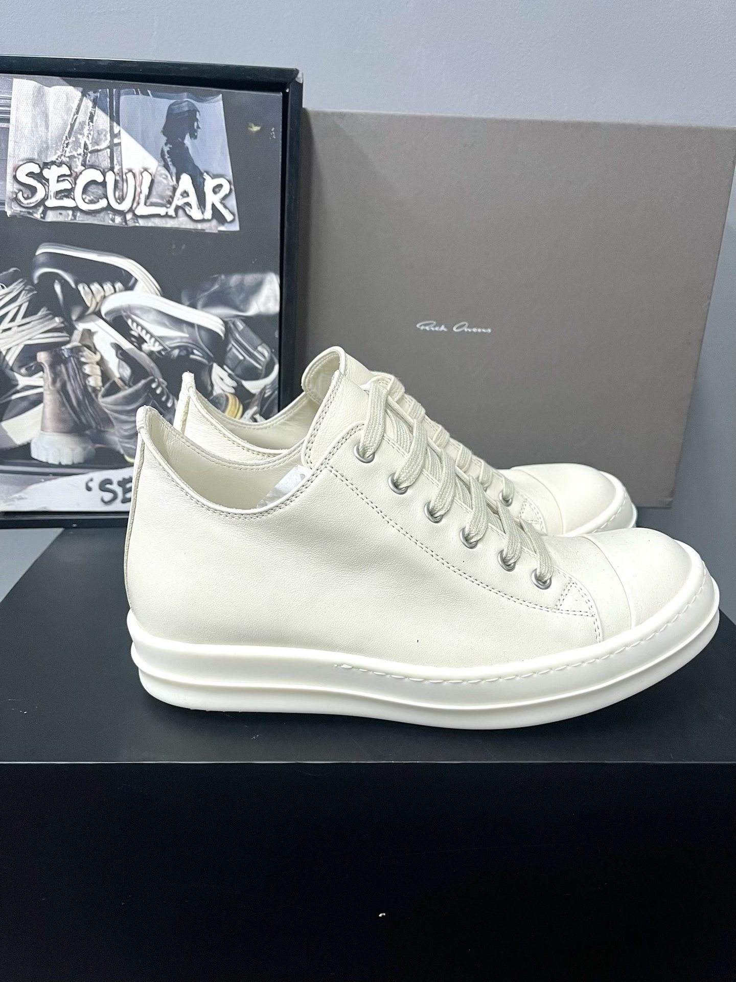 Rick Owens 25SS White Leather Low-Top Sneakers