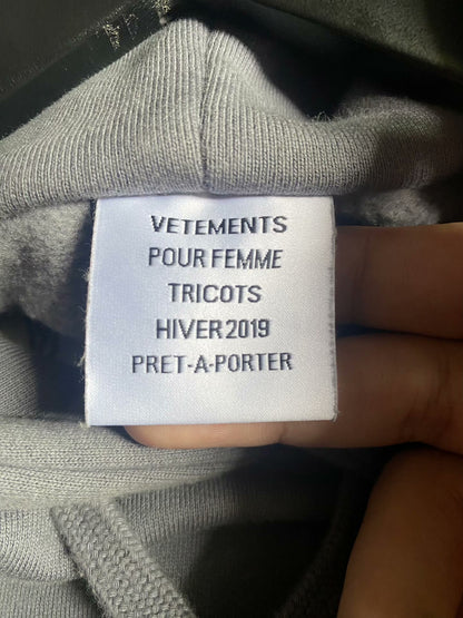 vetements hug me sweatshirt with graphic design