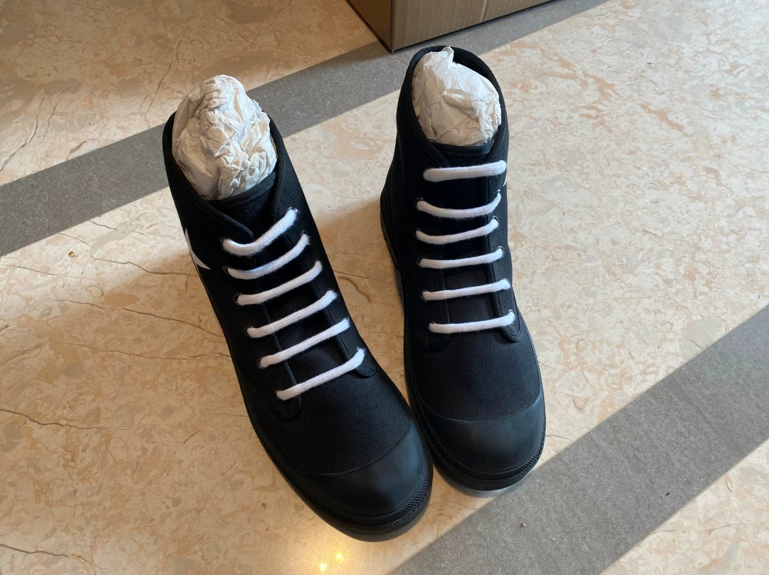 Givenchy Men’s High-Top Sneakers Size 42.5