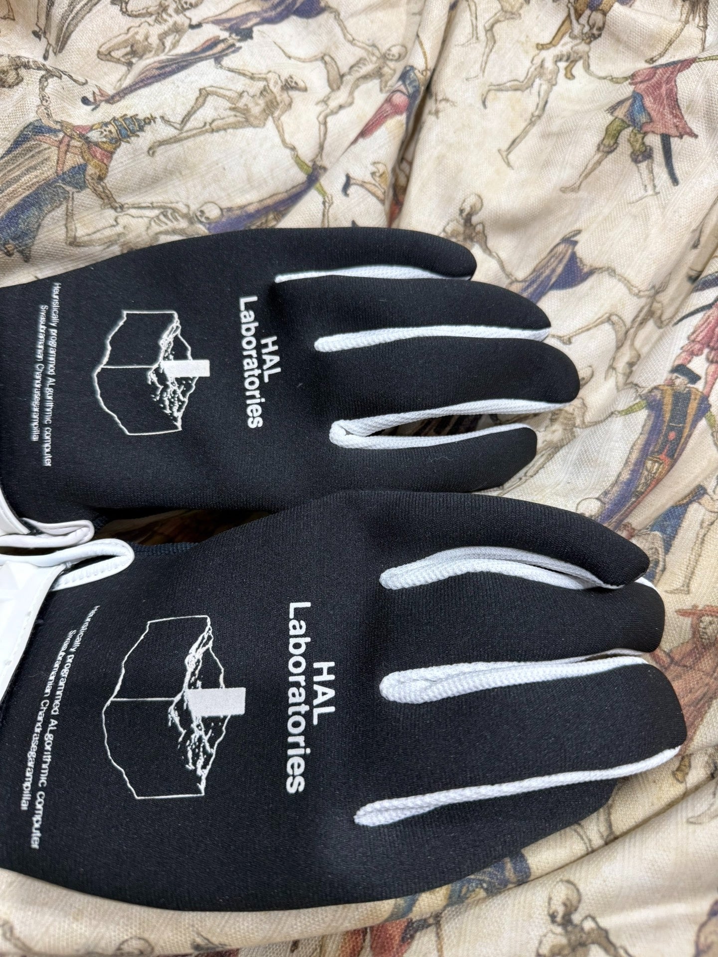 UNDERCOVER HAL Laboratories Rivet Moto Gloves