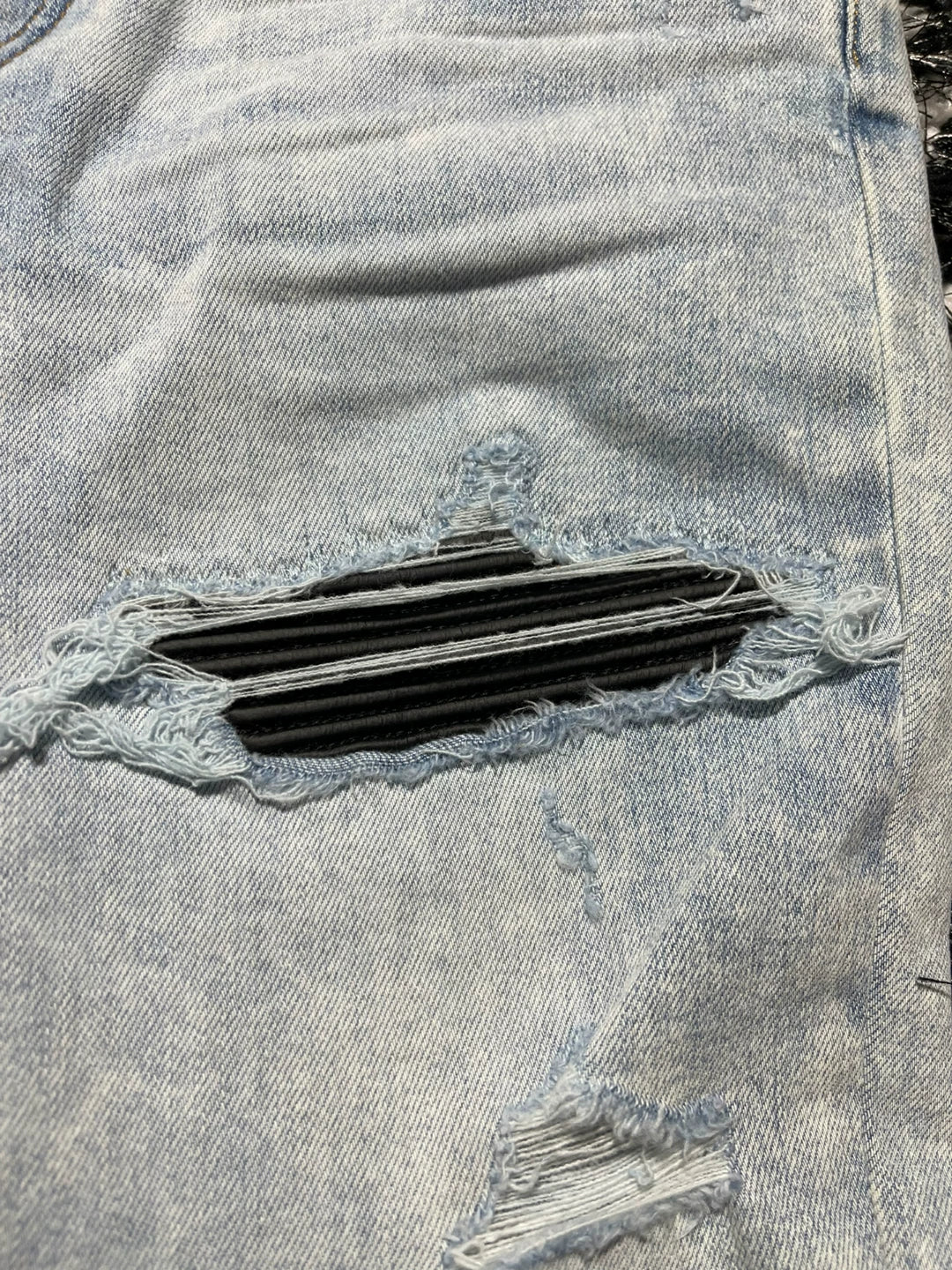 amiri mx1 distressed skinny jeans