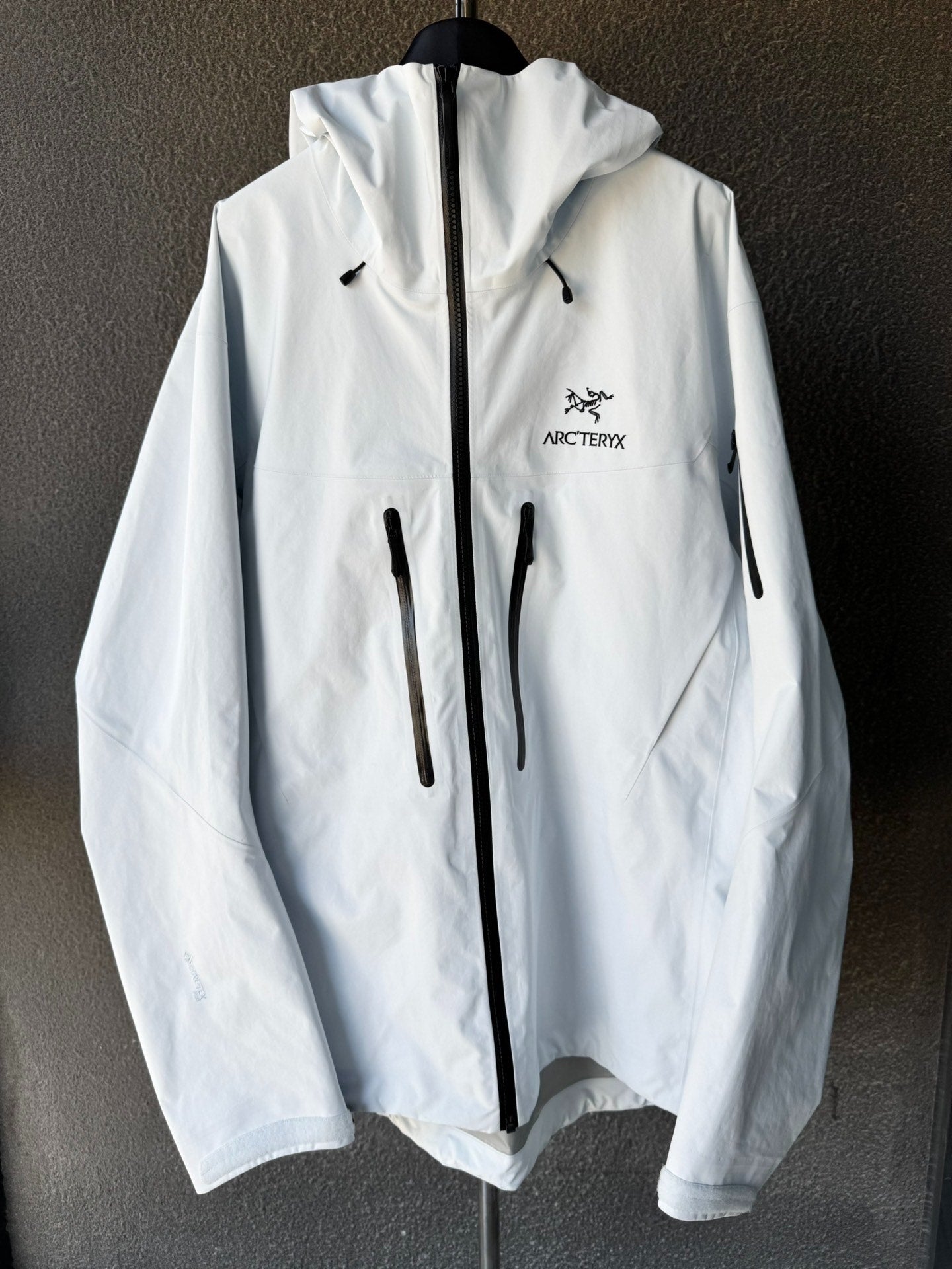 Arcteryx Alpha SV Jacket XL Used