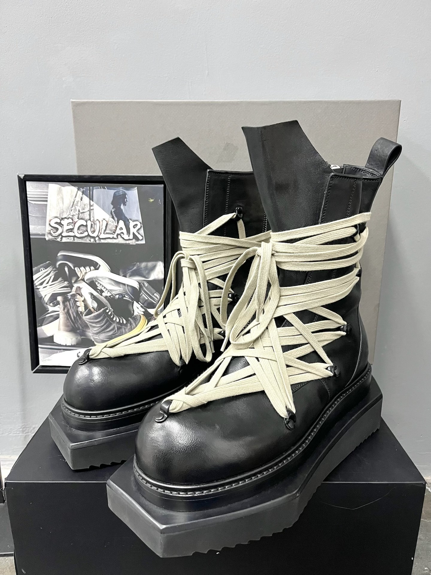 Rick Owens 25FW High-Top Hexagon Boots