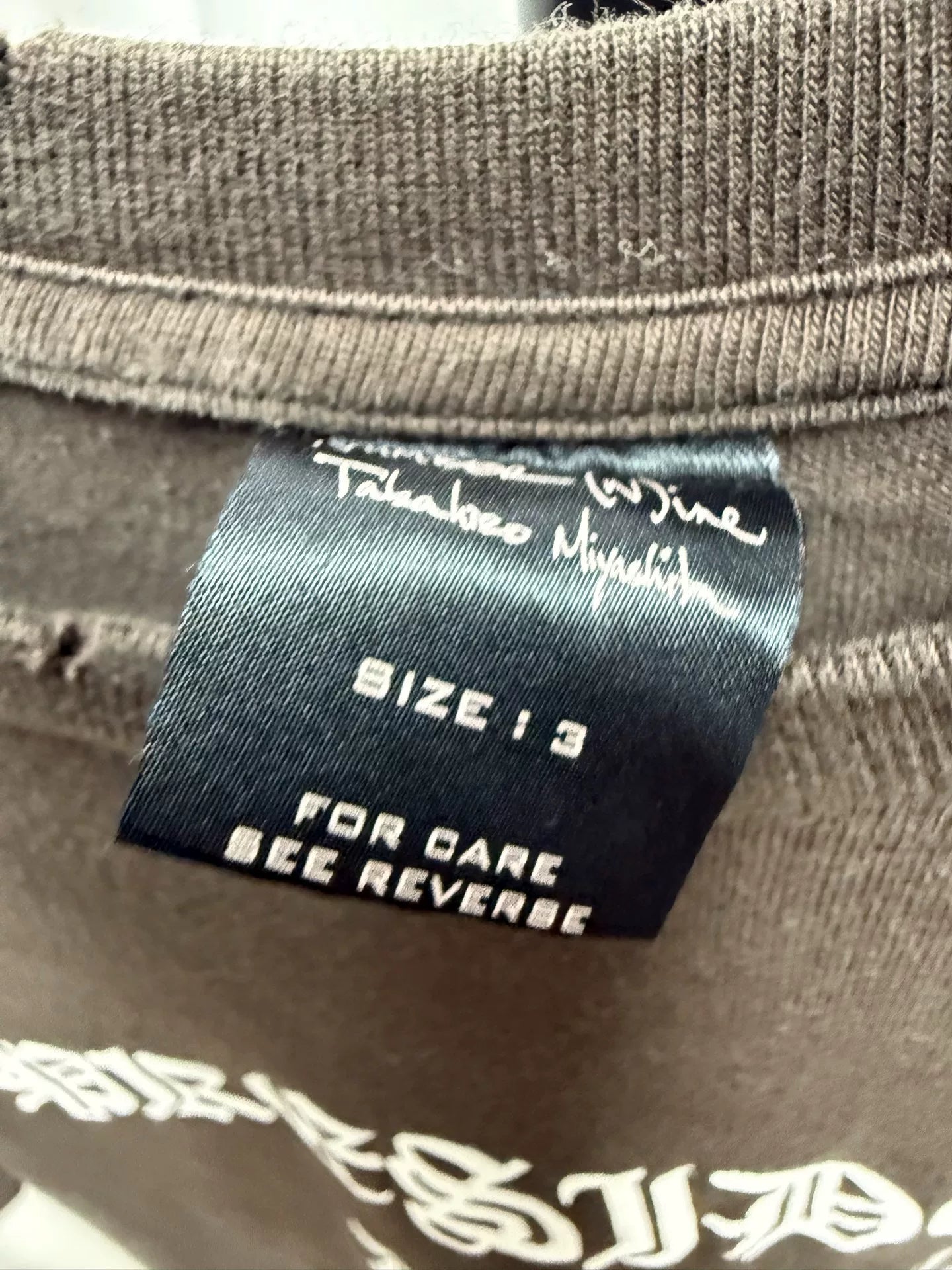 distressed graphic short sleeve tee