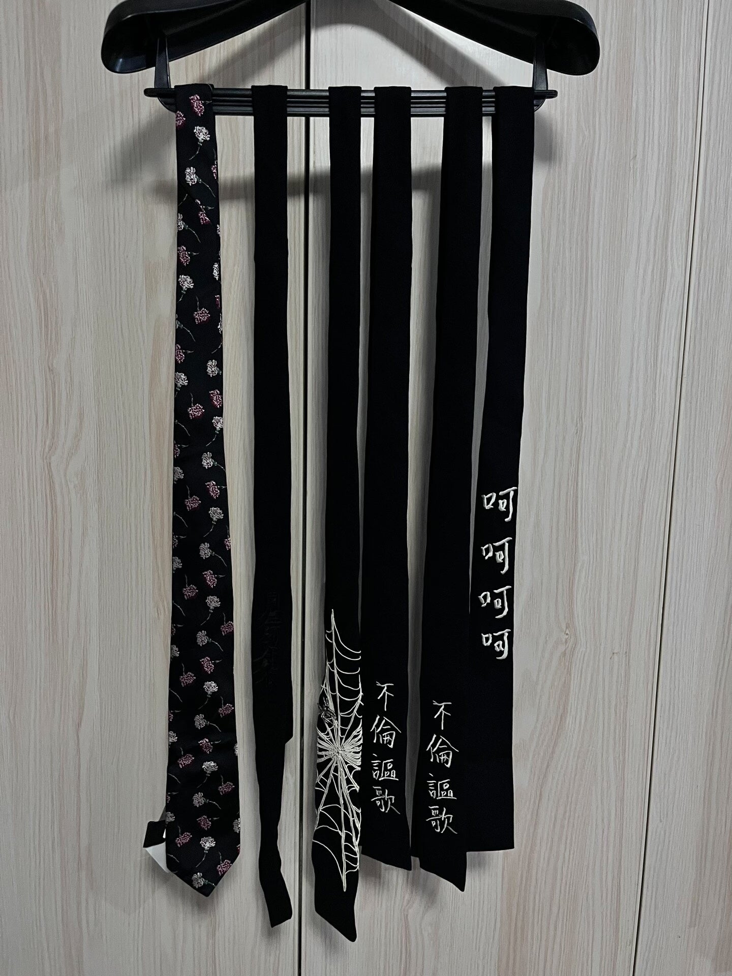 Yohji Yamamoto Spider Web Embroidered Tie