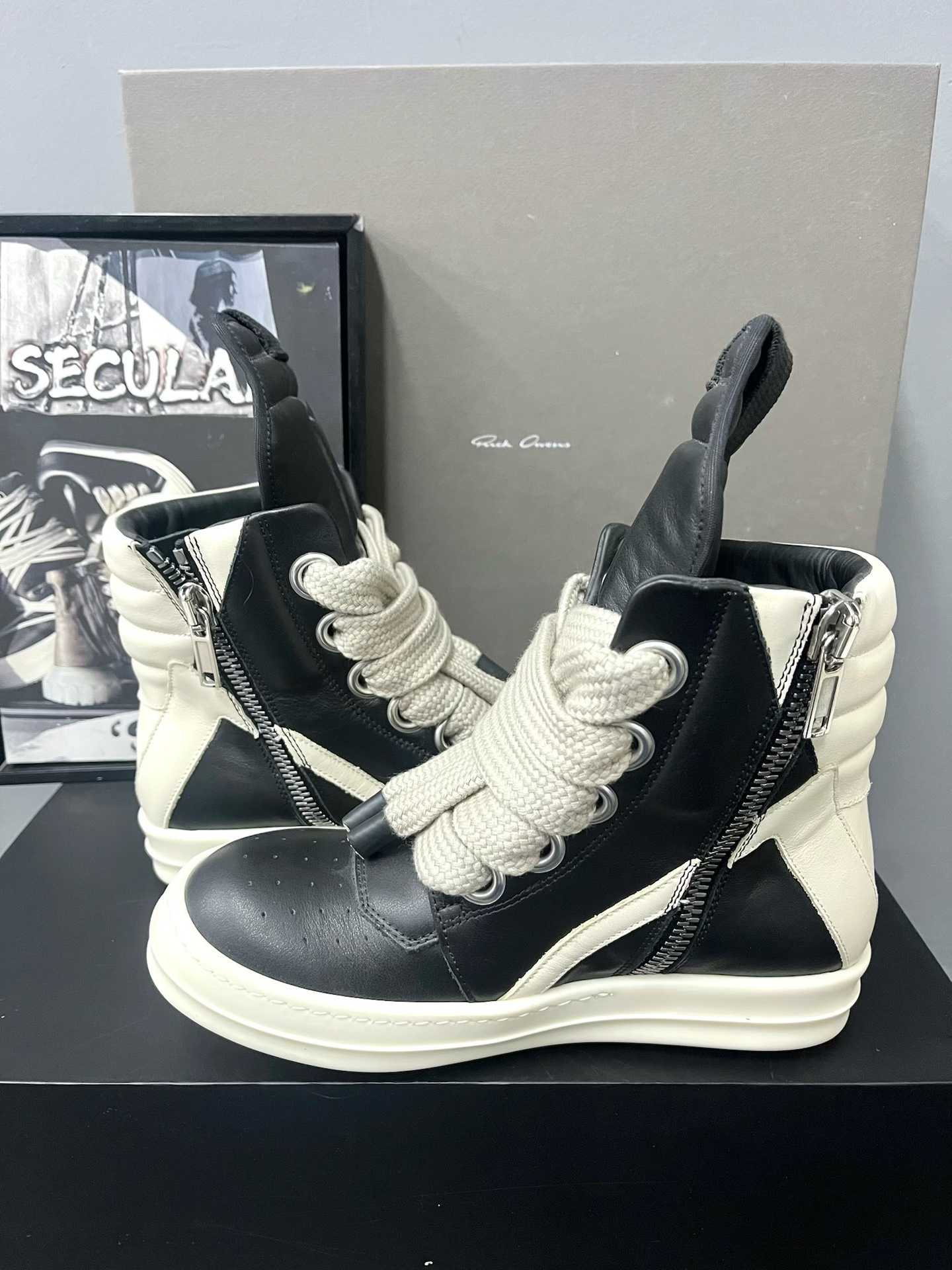 Rick Owens Thick Lace Inverted Triangle Board Shoes