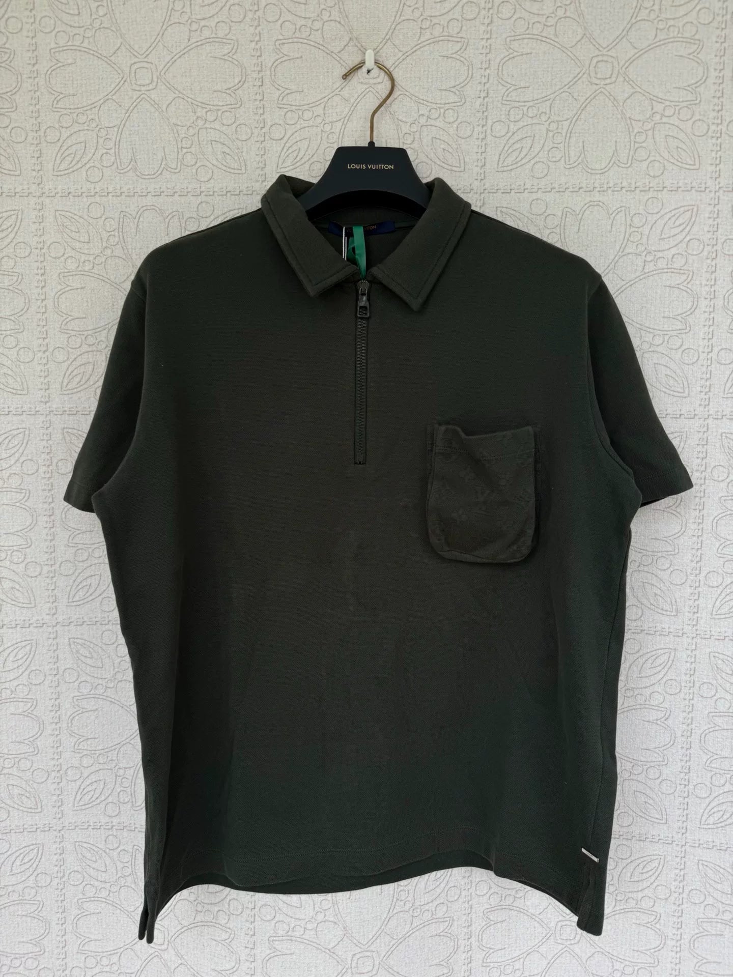 louis vuitton half zip polo shirt size M