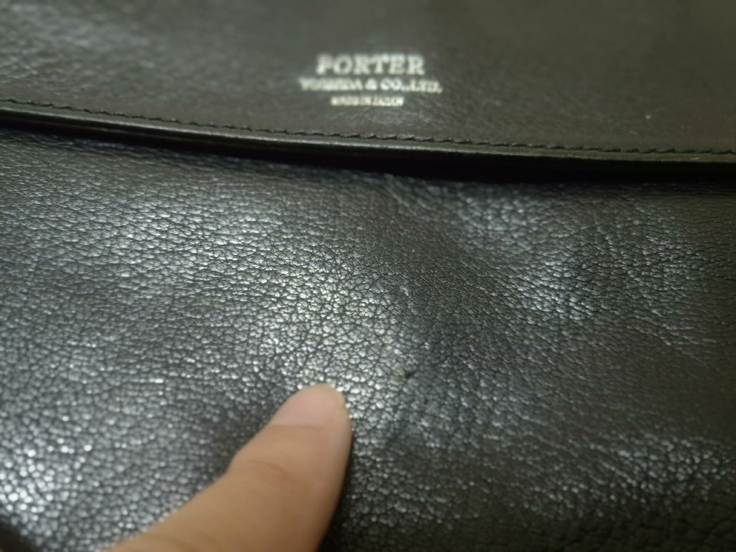 porter rambler leather shoulder bag with logo