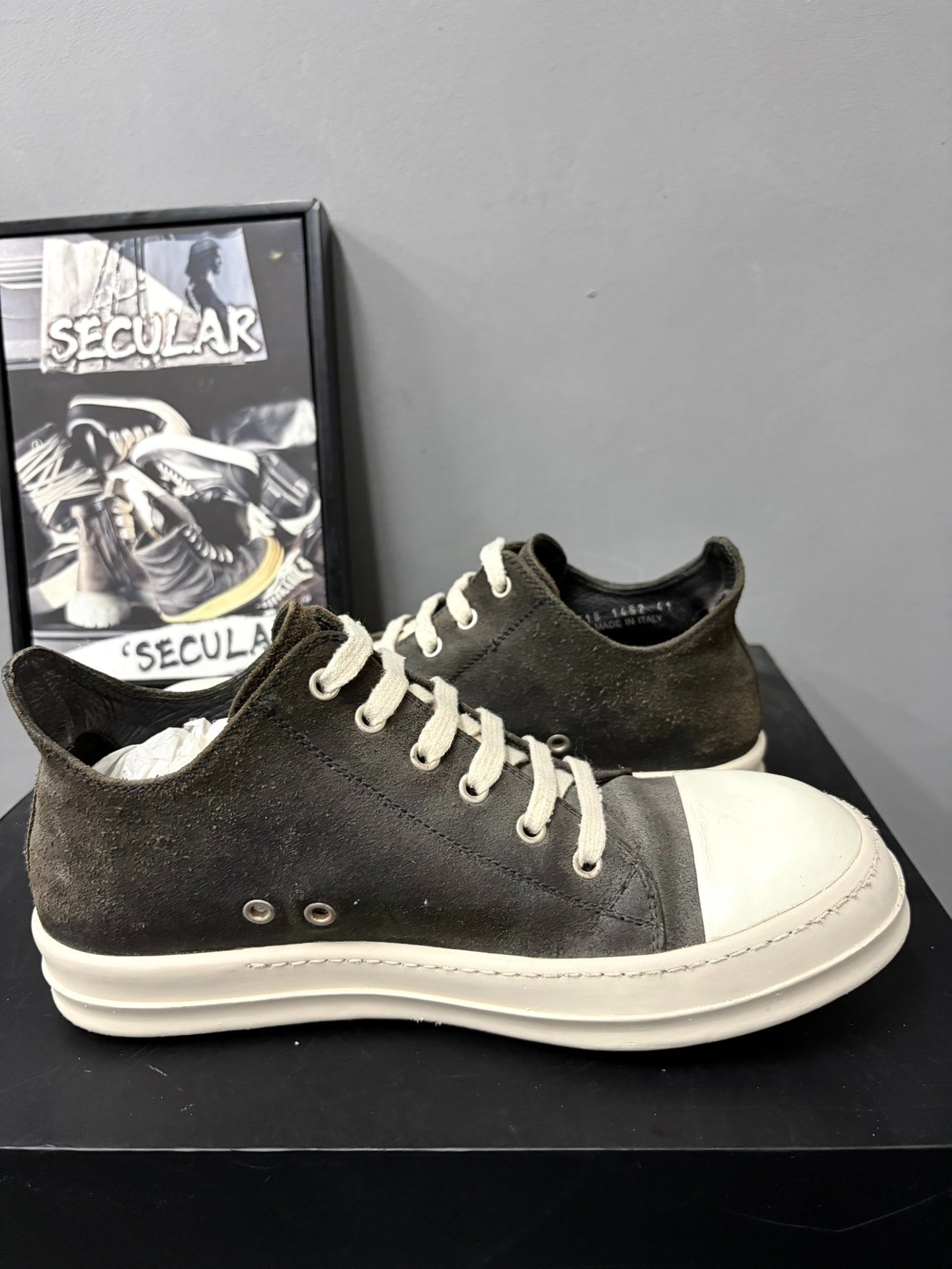 Rick Owens Low-Top Gray Leather Sneakers