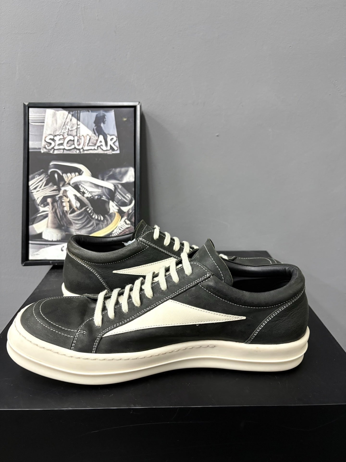 Rick Owens 45 Low-Top Leather Sneakers