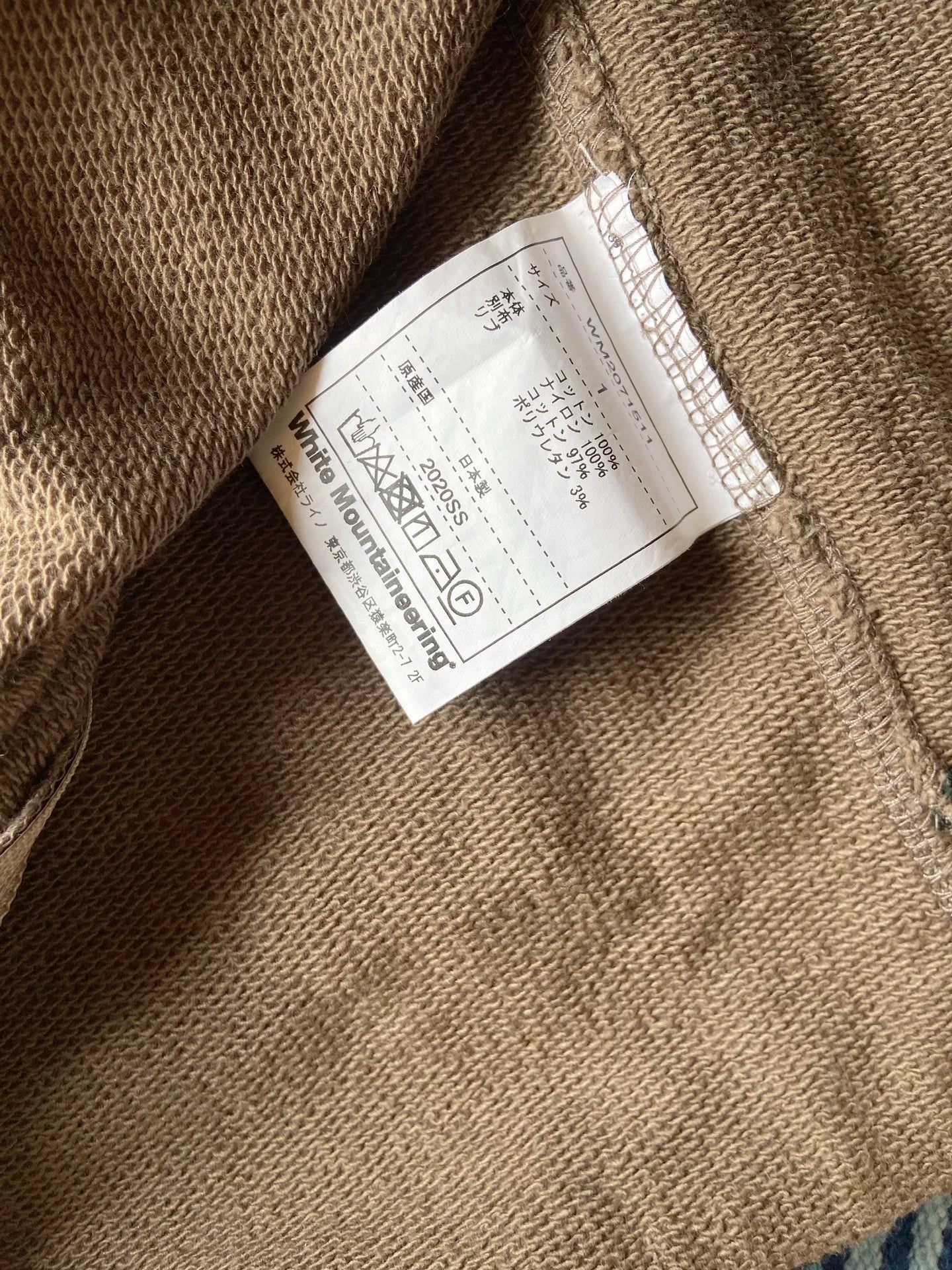 contrasted sweat shirt with functional pockets