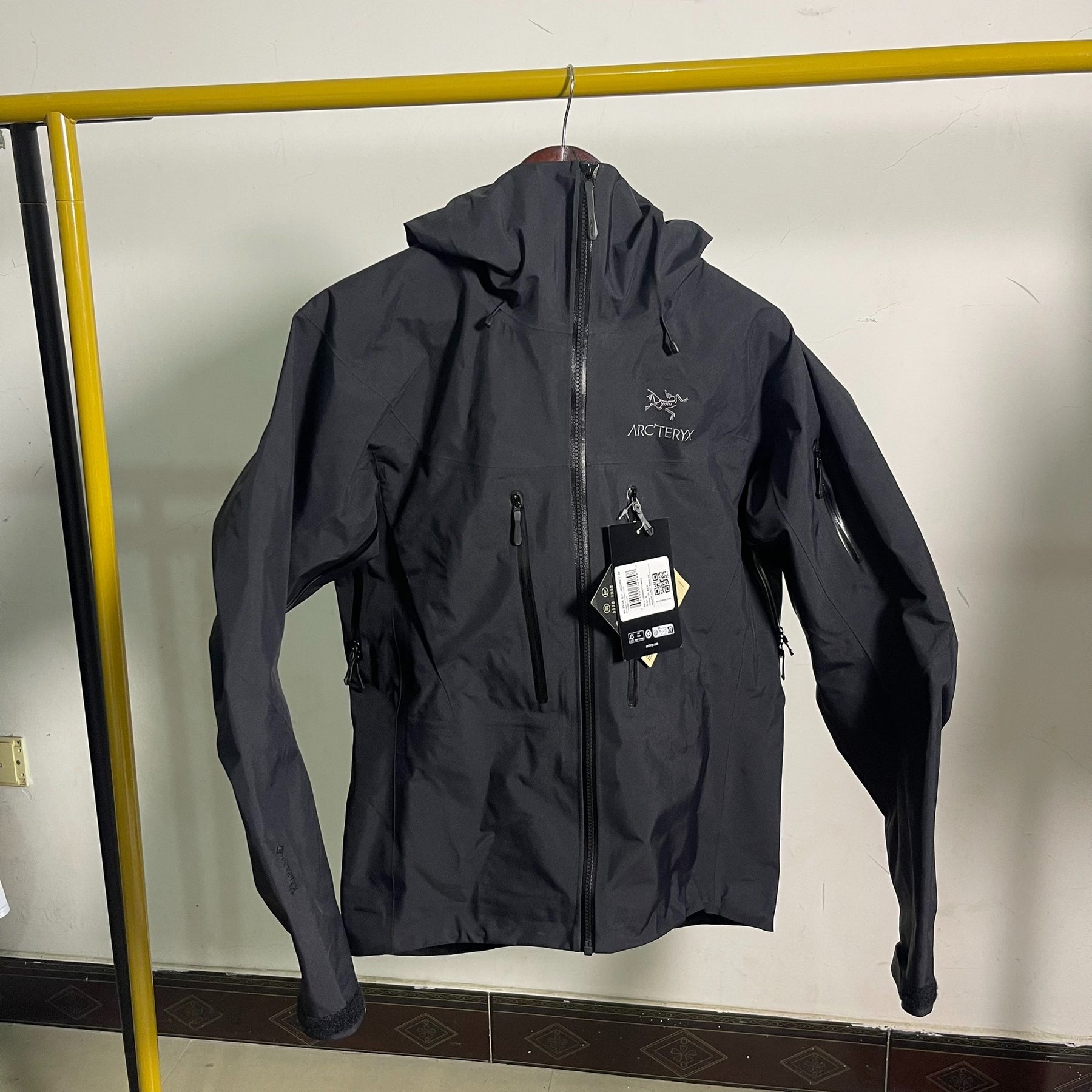 Arcteryx Alpha SV 7th Gen Jacket