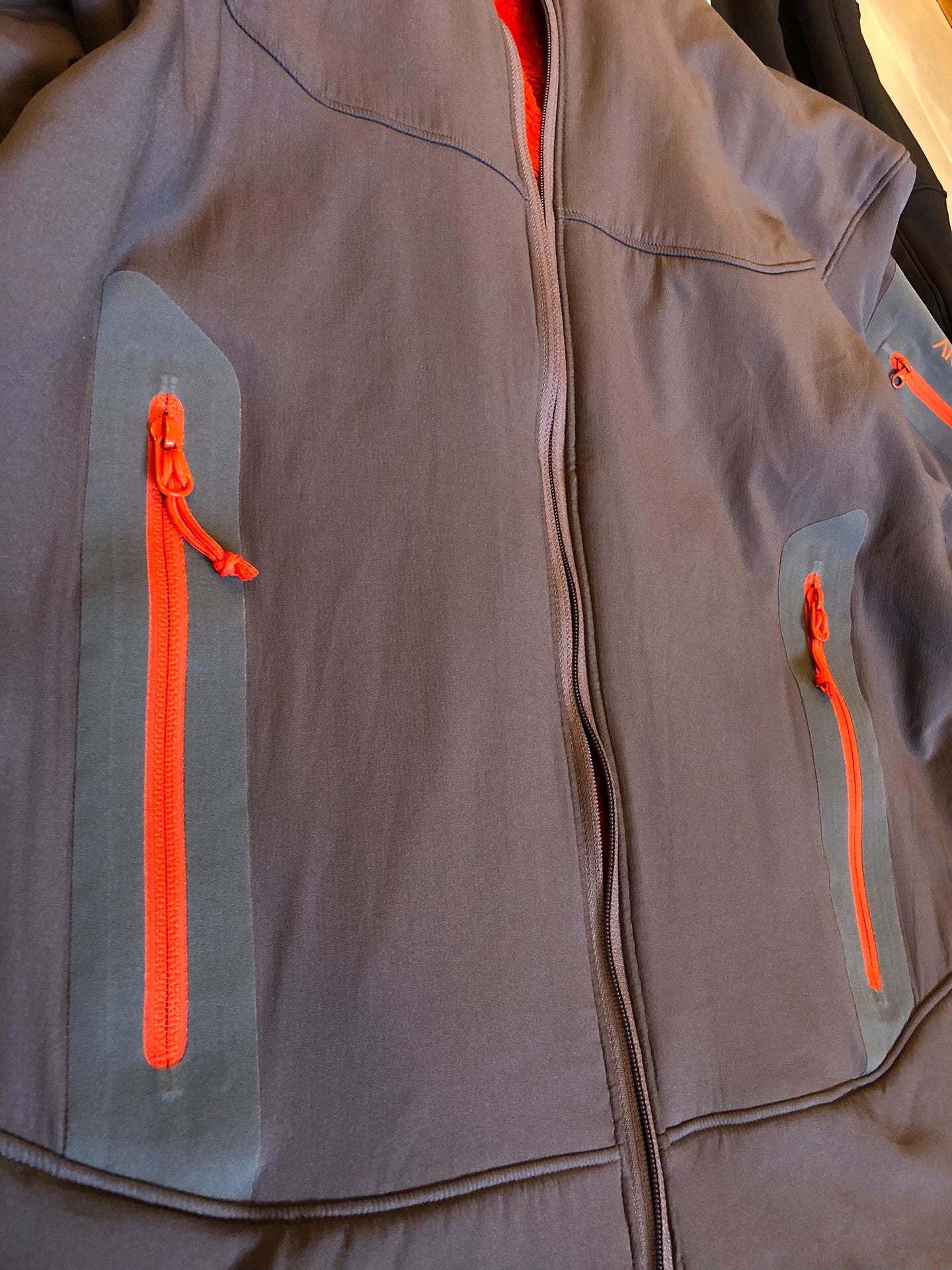 Arcteryx Men's M Size Hercules Jacket