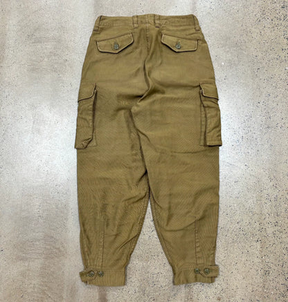 ground crew trousers in classic khaki color