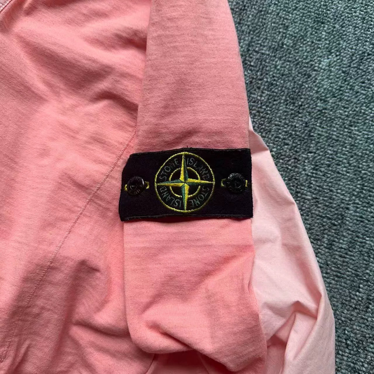 stone island half-zip jacket in light pink
