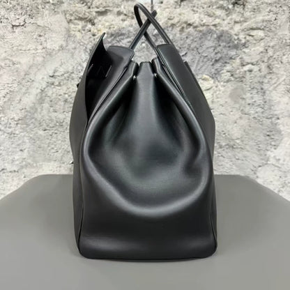 Balenciaga 24Winter Bel Air Handbag