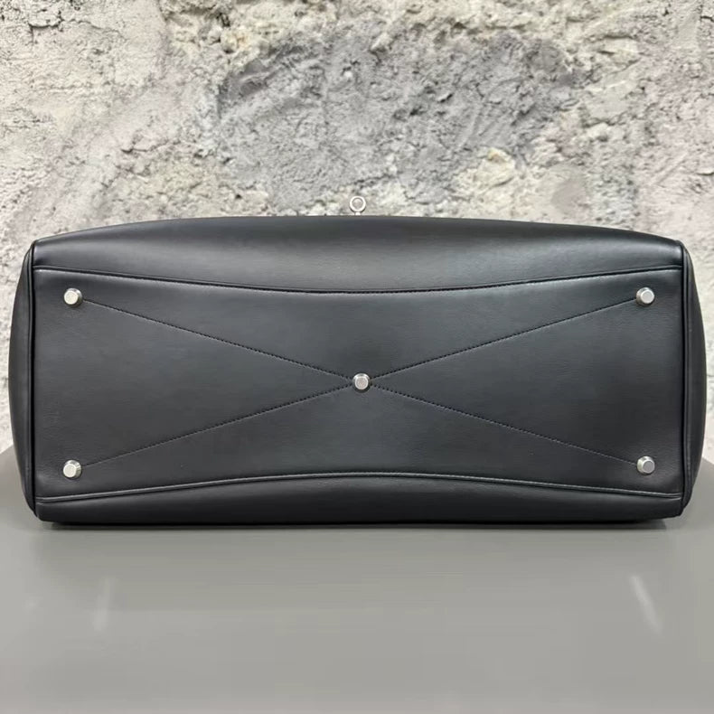 Balenciaga 24Winter Bel Air Handbag