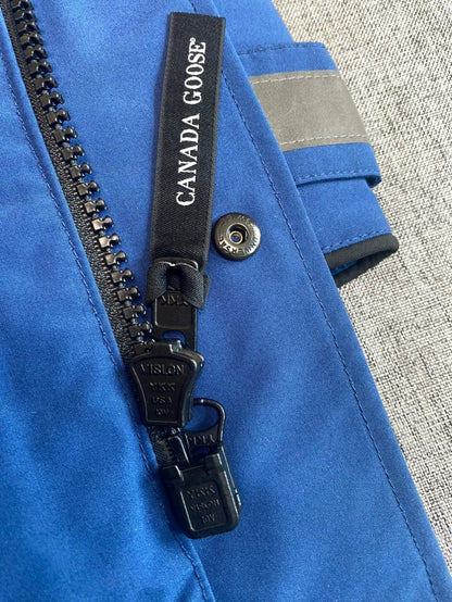 Canada Goose Erickson Parka in Night Blue-zp