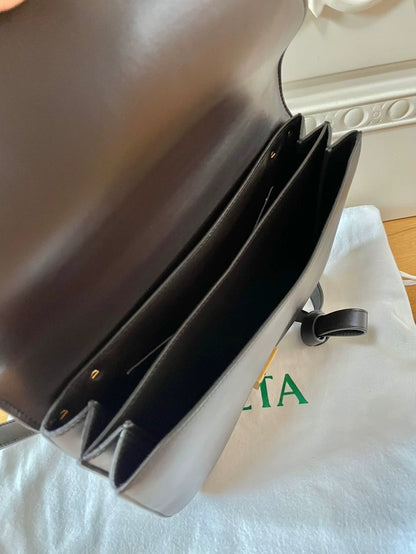 Bottega Veneta Triangle Bag in Brown