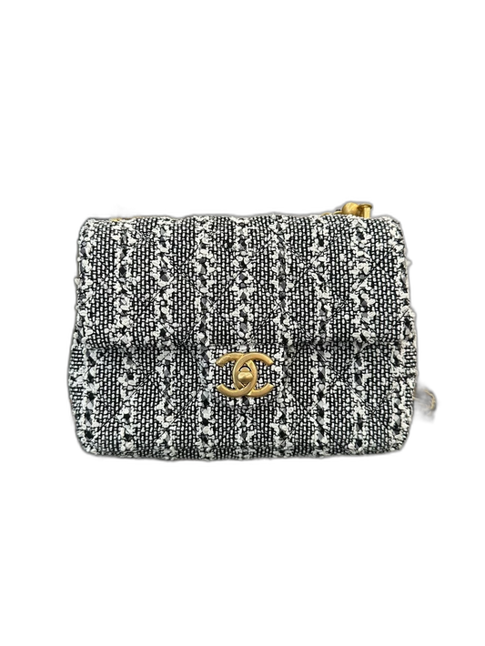 Chanel Black and White Shoulder Bag