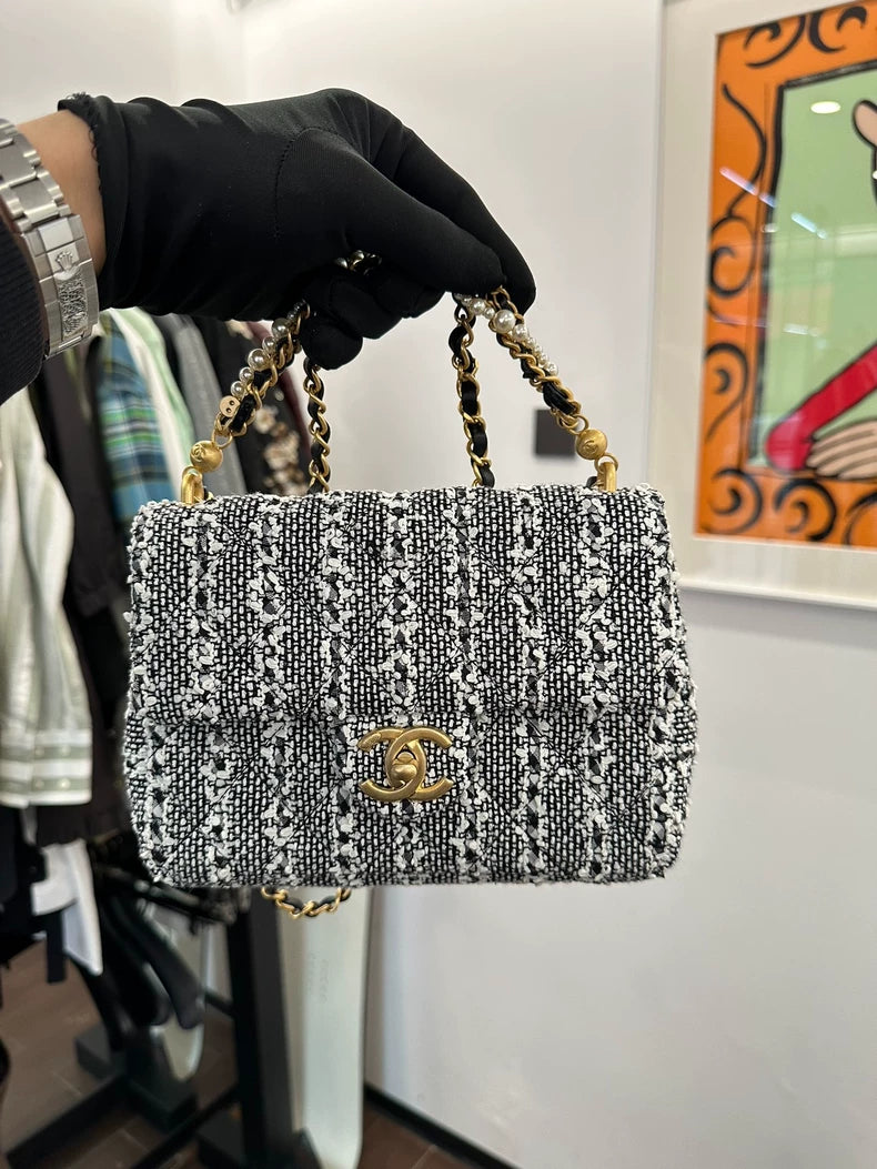 Chanel Black and White Shoulder Bag