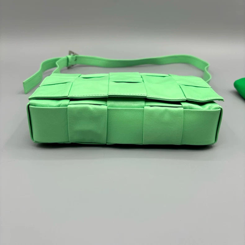 Bottega Veneta Cassette Bag in Green