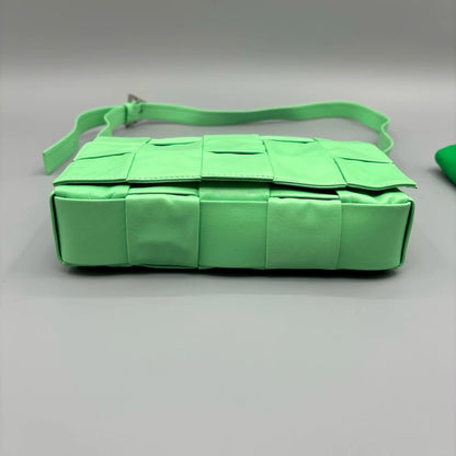 Bottega Veneta Cassette Bag in Green