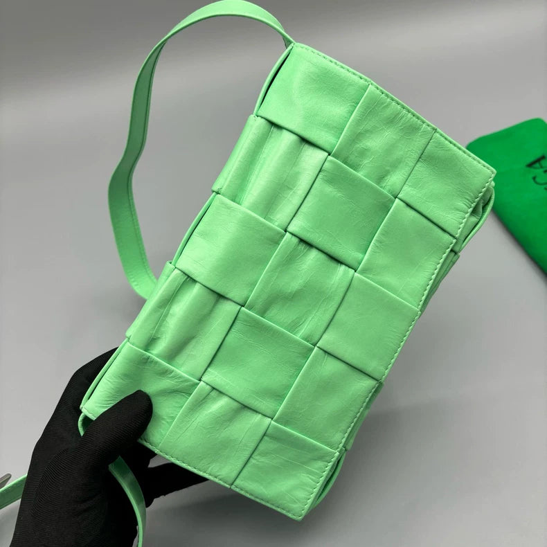 Bottega Veneta Cassette Bag in Green