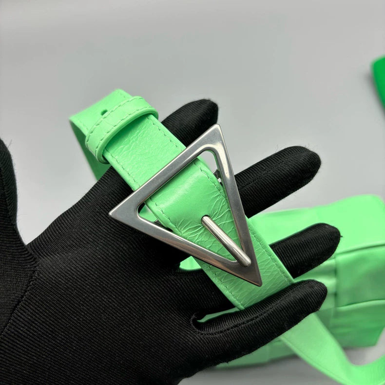 Bottega Veneta Cassette Bag in Green