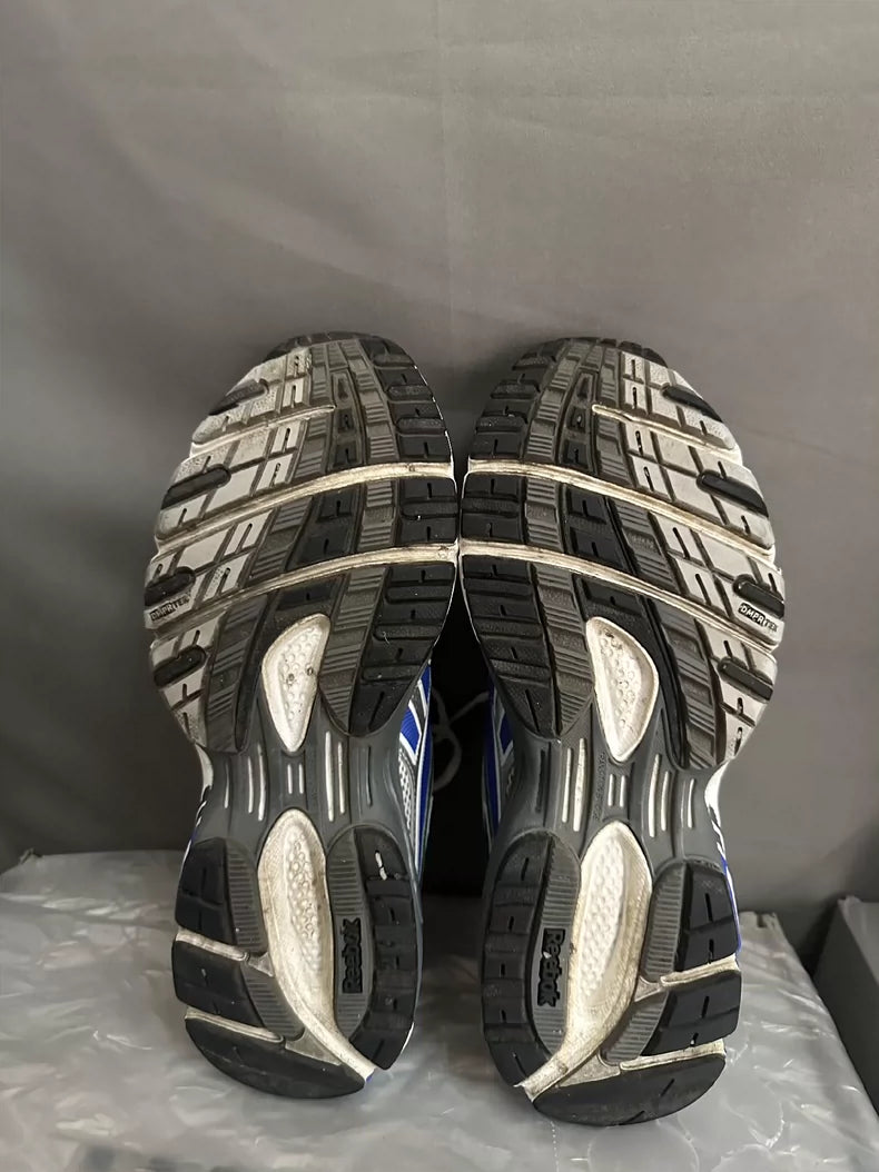 Vetements Reebok collaboration sneakers-yf