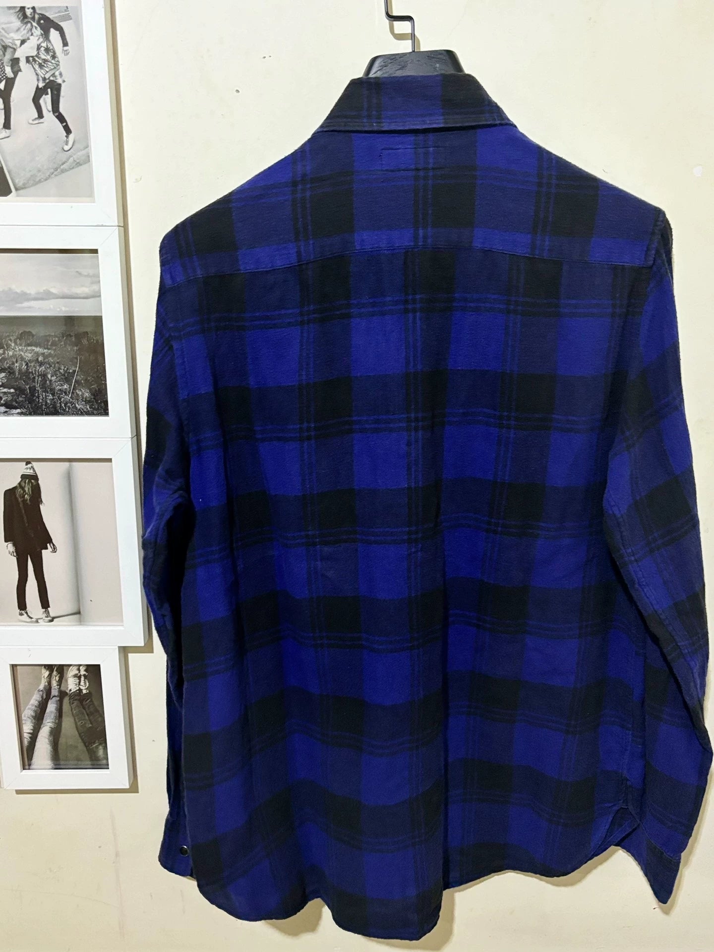 Saint Laurent Paris 17ss Klein blue pleated cat eye button shirt