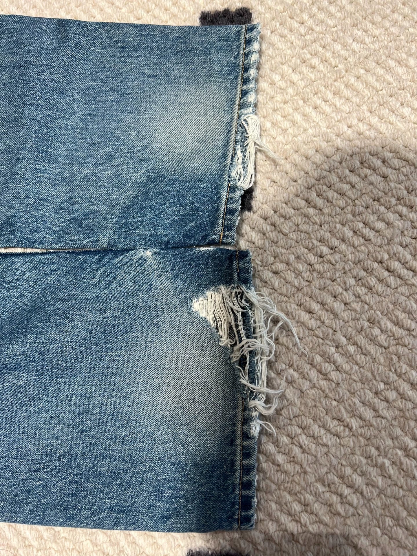 Saint Laurent ParisWashed jeans